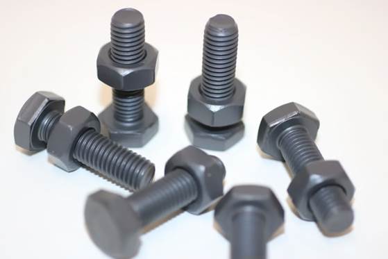 PTFE पर आधारित MODENGY™ 1014 से ढके फास्टनर्स