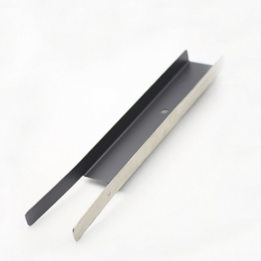 Guide trays for glass containers