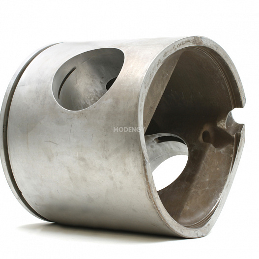 Compressor installations pistons