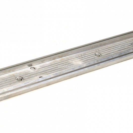 Squeegee frames elements