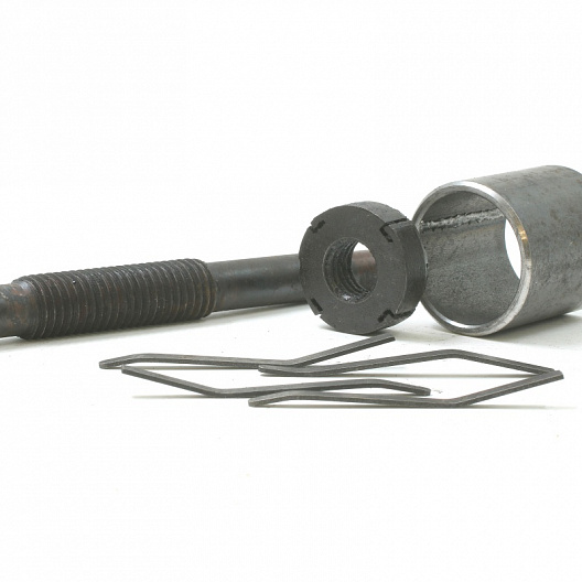 Tyre studding devices
