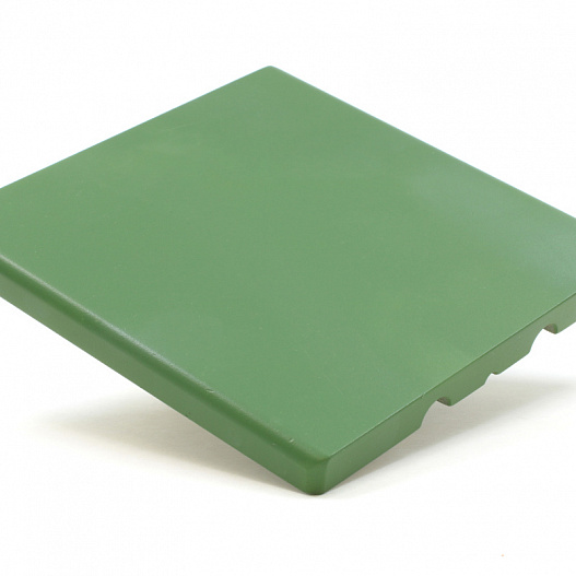 Edge-soldering plates of packing machines