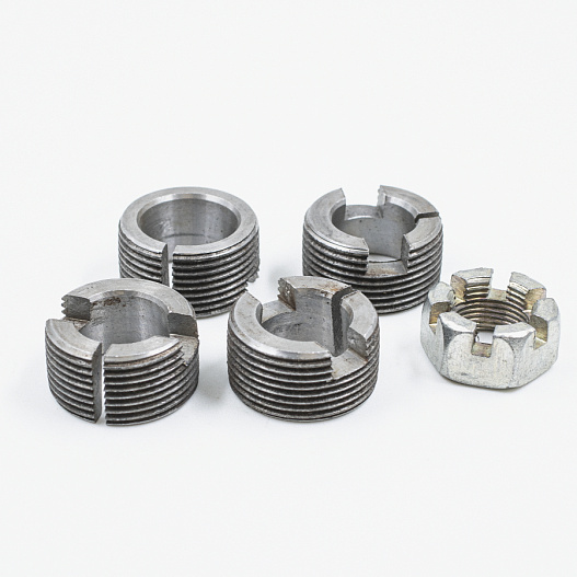 Pivot connections nuts