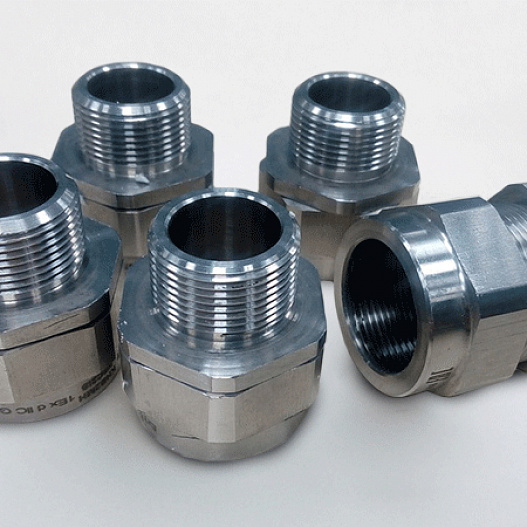 Cable inlet made of stainless steel