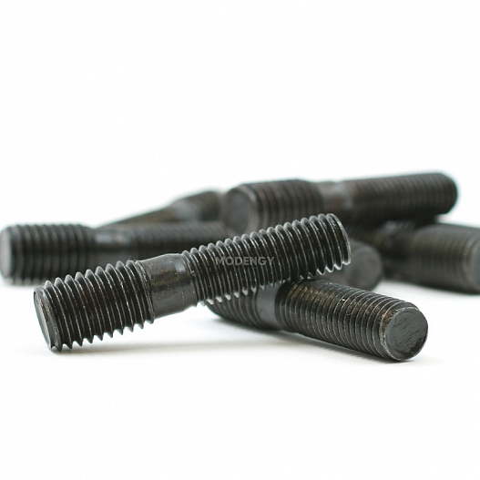 Exhaust manifolds studs